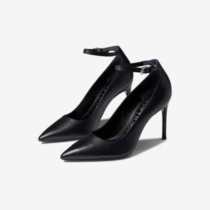 NEW IN BOX Calvin Klein Demma Heels, size 6